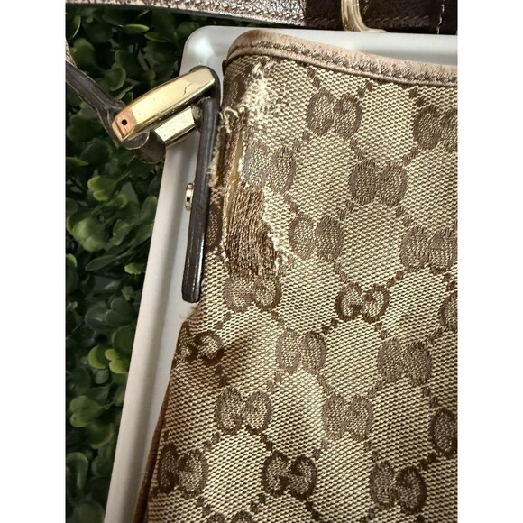 Gucci GG Canvas Brown Messenger Crossbody Bag Leather Trim Gold Hardware Read - Picture 8 of 14
